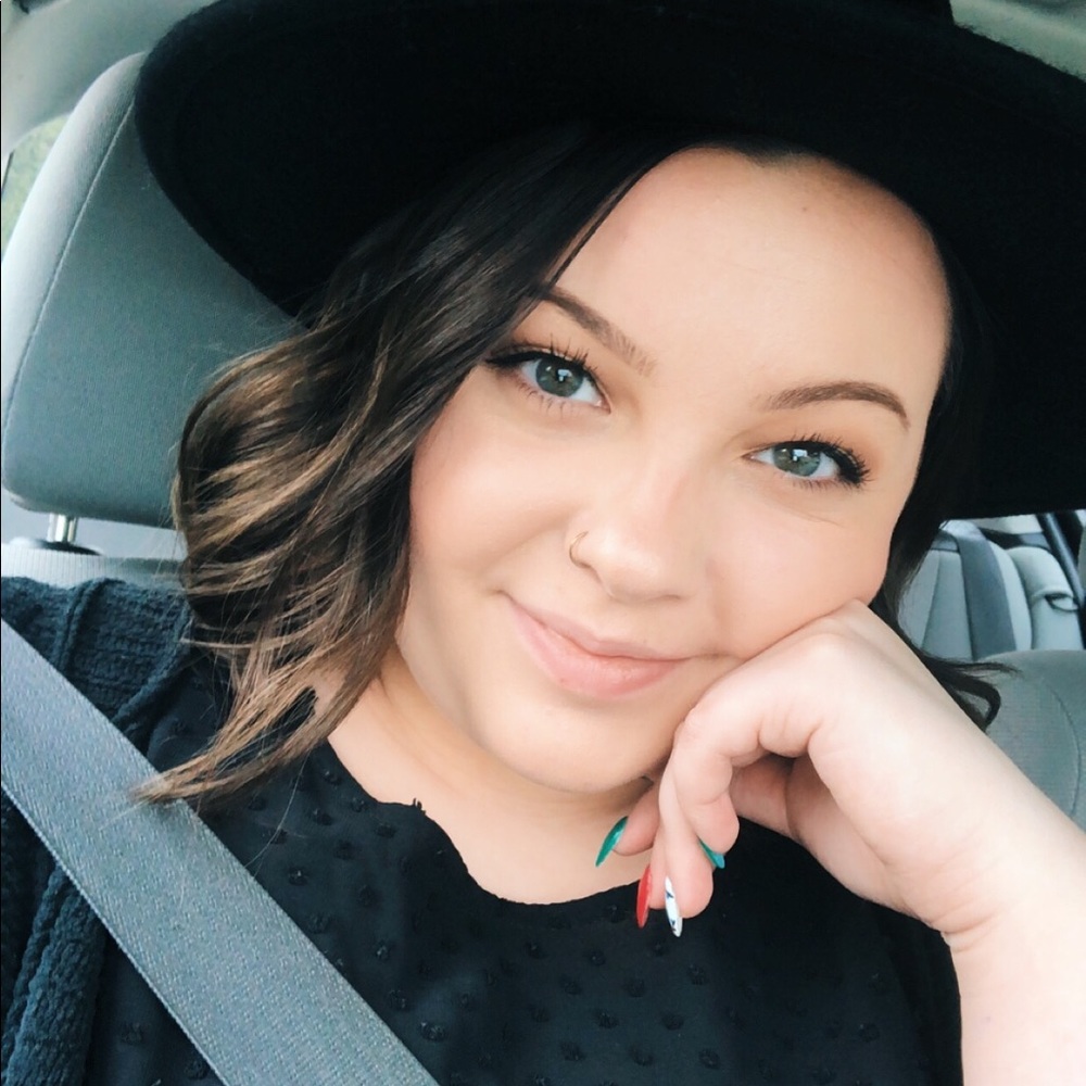 Meet your Posher, Kyra